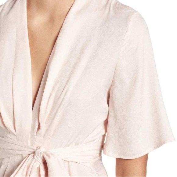 ASTR Blush Pink Satin Pleated Front V Neck Tie Kimono Top - Picture 14 of 14